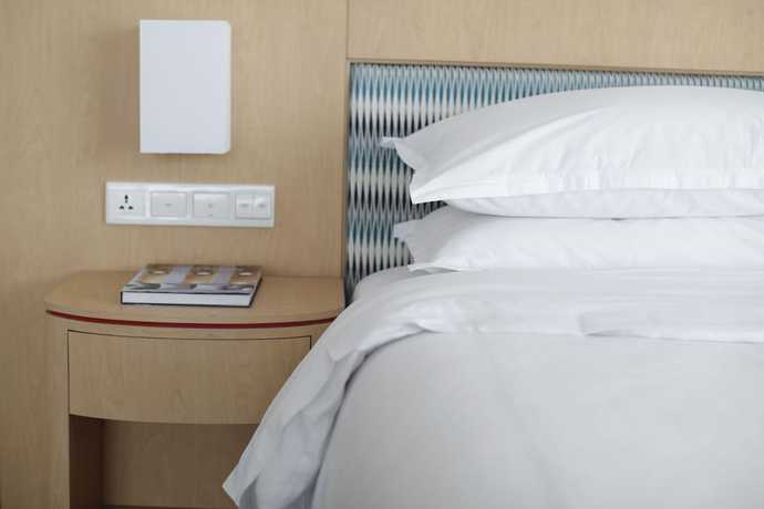 Imagen de la habitación del Hotel Four Points by Sheraton Surabaya. Foto 10