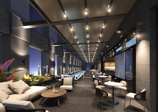 Imagen de la piscina del Hotel Four Points by Sheraton Suwon. Foto 15