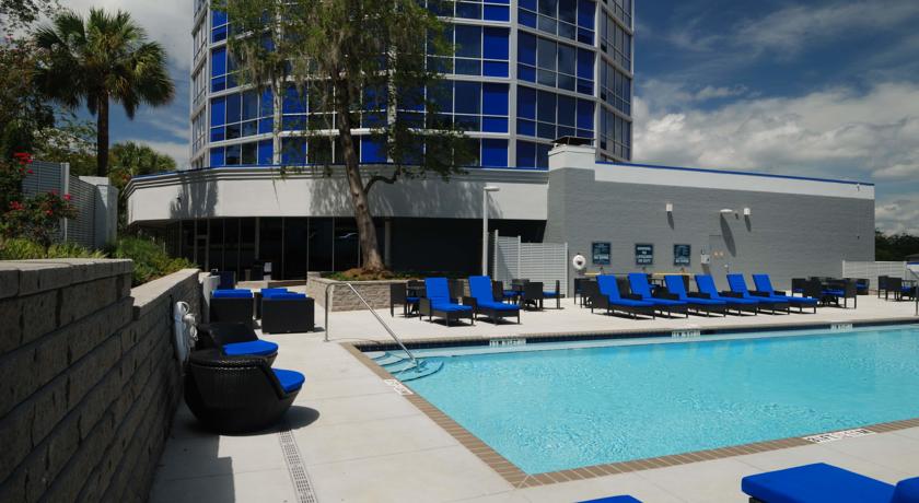 Imagen de la piscina del Hotel Four Points by Sheraton Tallahassee Downtown. Foto 11