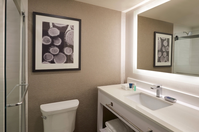 Imagen de la habitación del Hotel Four Points by Sheraton Vaughan. Foto 7