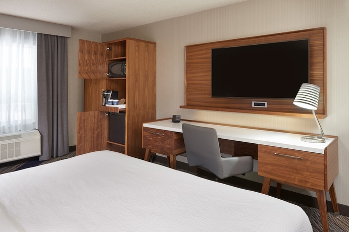 Imagen de la habitación del Hotel Four Points by Sheraton Vaughan. Foto 8