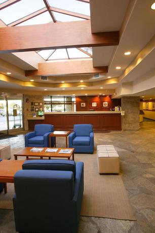 Imagen de los interiores del Hotel Four Points by Sheraton Ventura Harbor Resort. Foto 9