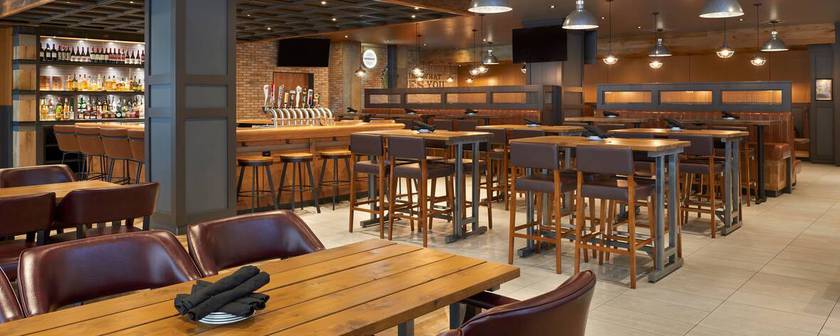 Imagen del bar/restaurante del Hotel Four Points by Sheraton Windsor Downtown. Foto 2