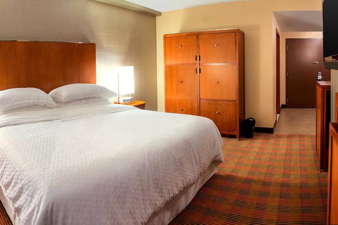 Imagen de la habitación del Hotel Four Points by Sheraton Winnipeg South. Foto 3