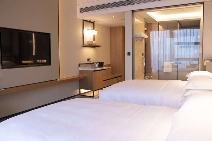 Imagen de la habitación del Hotel Four Points by Sheraton Wuhan, Jiangxia. Foto 10