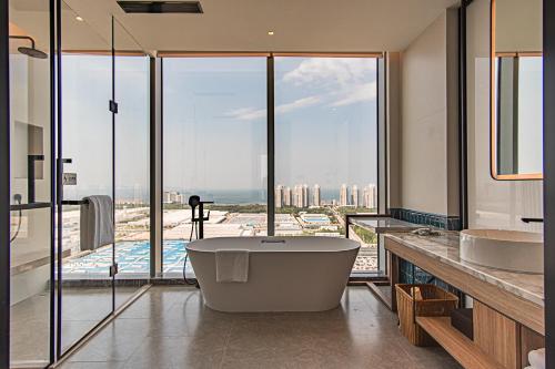 Imagen general del Hotel Four Points by Sheraton Yantai. Foto 3