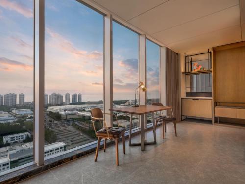 Imagen general del Hotel Four Points by Sheraton Yantai. Foto 9