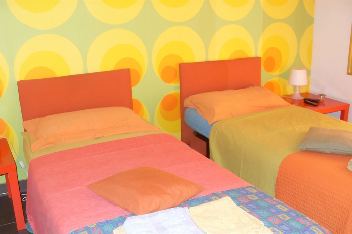Imagen de la habitación del Hotel Four Rooms. Foto 6