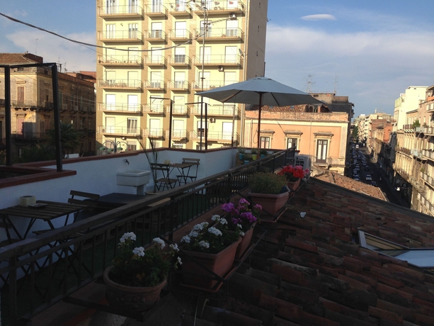 Imagen de los exteriores del Hotel Four Rooms. Foto 12