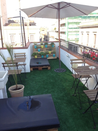 Imagen de los exteriores del Hotel Four Rooms. Foto 13