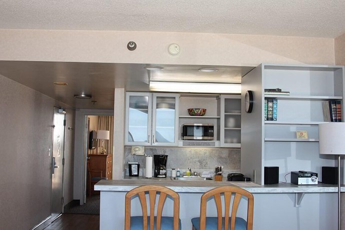 Imagen de la habitación del Hotel Four Sails Resort. Foto 2