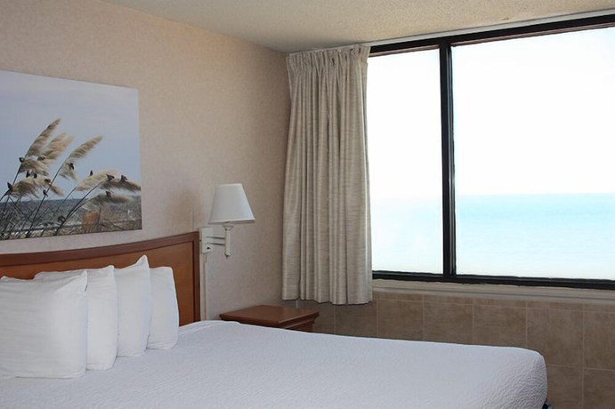 Imagen de la habitación del Hotel Four Sails Resort. Foto 8