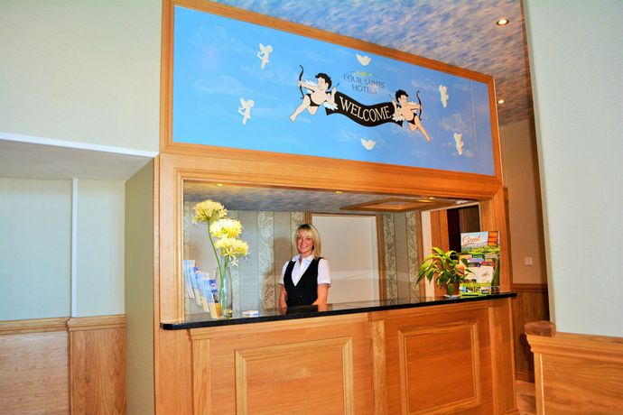 Imagen de la habitación del Hotel Four Saints Brig Y Don. Foto 11