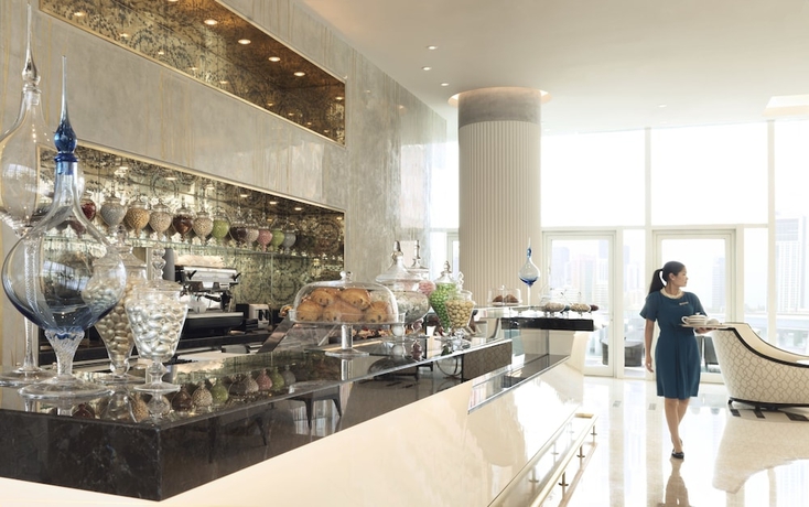 Imagen del bar/restaurante del Hotel Four Seasons Abu Dhabi At Al Maryah Island. Foto 2