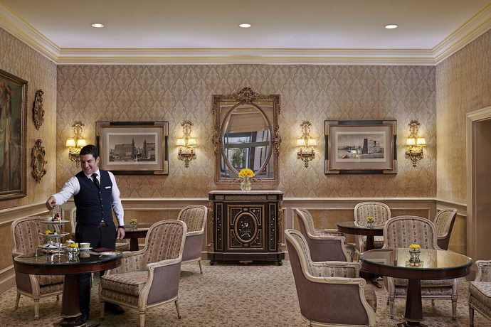 Imagen del bar/restaurante del Hotel Four Seasons Alexandria At San Stefano. Foto 2