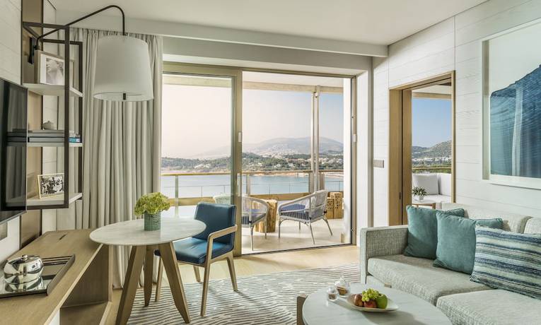 Imagen de la habitación del Hotel Four Seasons Astir Palace Athens. Foto 9