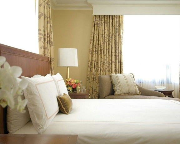 Imagen de la habitación del Hotel Four Seasons Atlanta. Foto 3