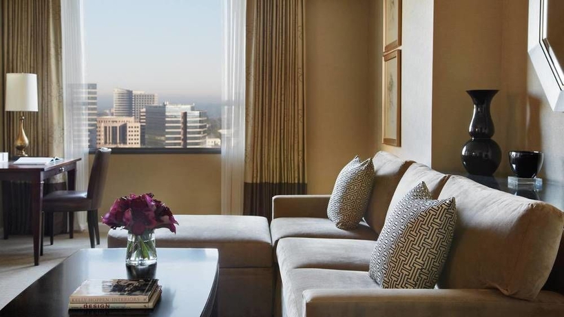 Imagen de la habitación del Hotel Four Seasons Atlanta. Foto 4