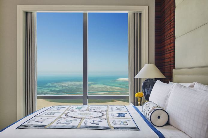Imagen de la habitación del Hotel Four Seasons Bahrain Bay. Foto 8