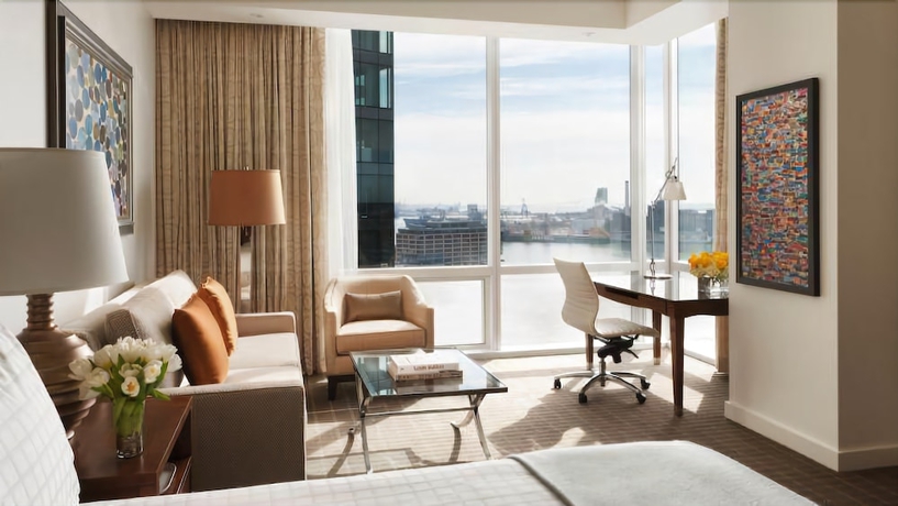 Imagen de la habitación del Hotel Four Seasons Baltimore. Foto 12