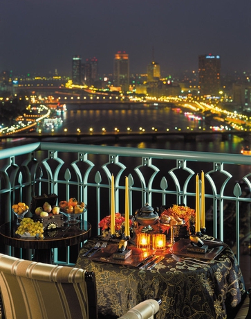 Imagen de la habitación del Hotel Four Seasons Cairo At Nile Plaza. Foto 7