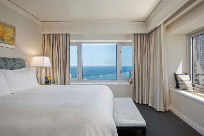 Imagen de la habitación del Hotel Four Seasons Chicago. Foto 5