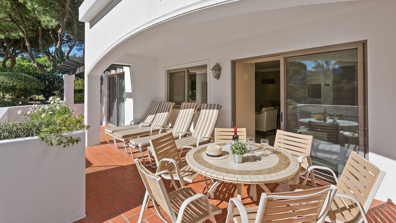 Imagen de la habitación del Hotel Four Seasons Country Club. Foto 14