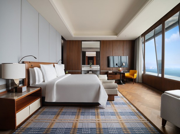 Imagen de la habitación del Hotel Four Seasons Dalian. Foto 11