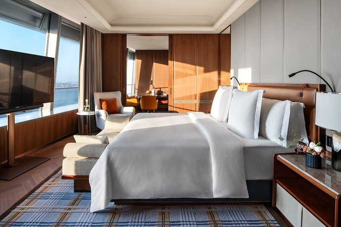 Imagen de la habitación del Hotel Four Seasons Dalian. Foto 14