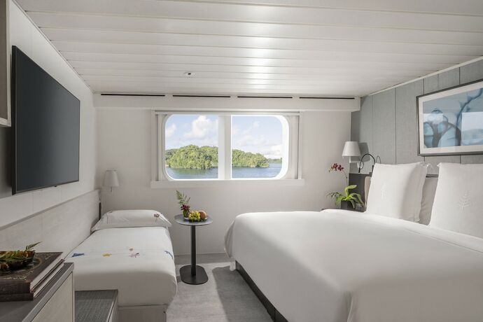 Imagen de la habitación del Hotel Four Seasons Explorer, Palau - Cruising Resort. Foto 16