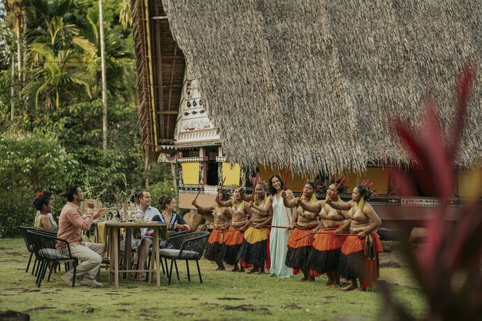 Imagen general del Hotel Four Seasons Explorer, Palau - Cruising Resort. Foto 2