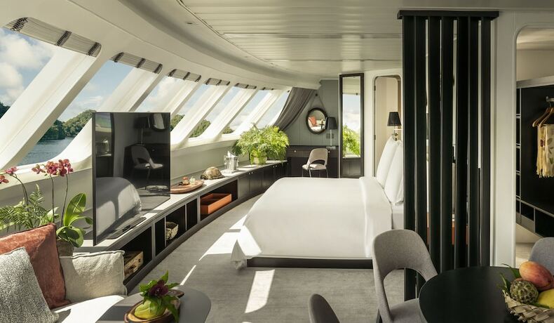 Imagen de la habitación del Hotel Four Seasons Explorer, Palau - Cruising Resort. Foto 18