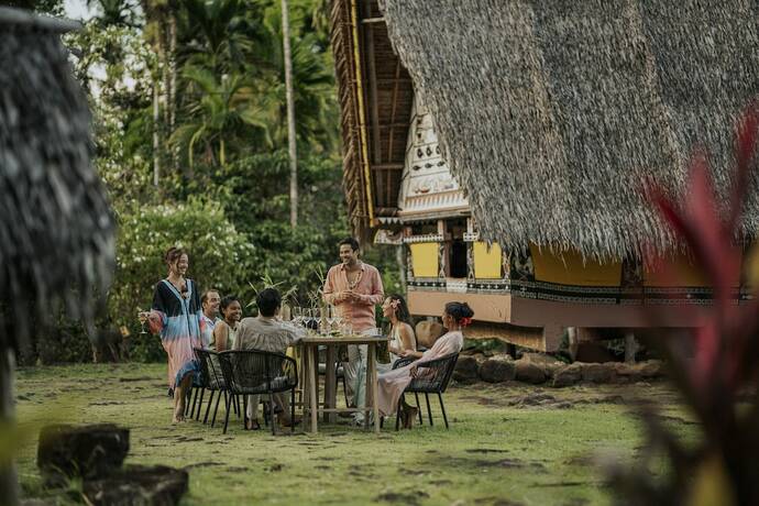 Imagen general del Hotel Four Seasons Explorer, Palau - Cruising Resort. Foto 6