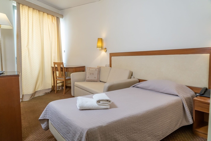 Imagen de la habitación del Hotel Four Seasons, Glyfada. Foto 16