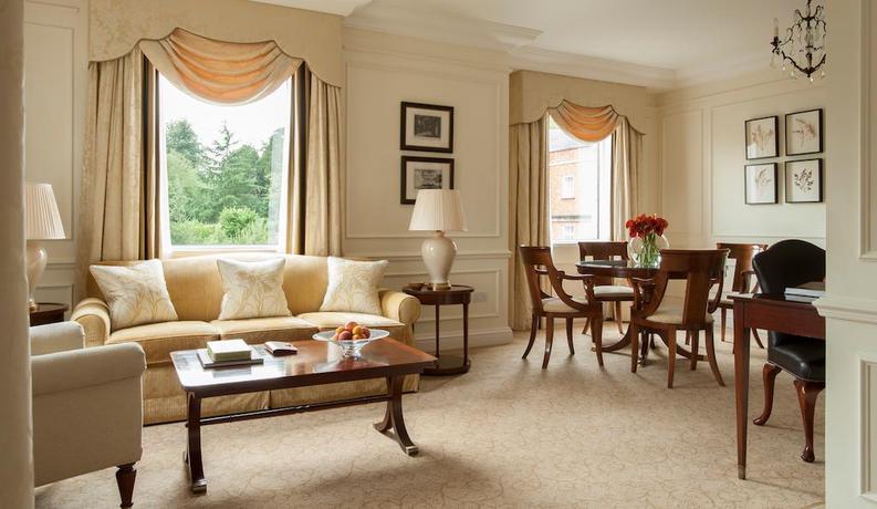 Imagen de los interiores del Hotel Four Seasons Hampshire, Farnborough. Foto 10