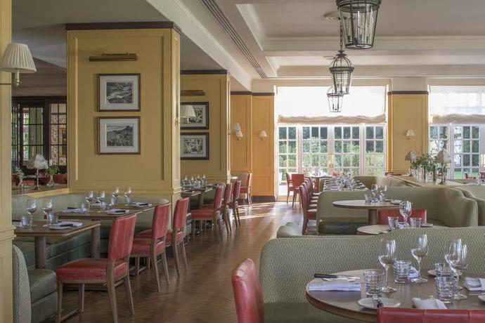 Imagen del bar/restaurante del Hotel Four Seasons Hampshire, Farnborough. Foto 2
