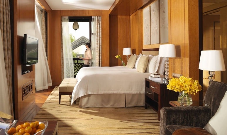 Imagen de la habitación del Hotel Four Seasons Hangzhou At West Lake. Foto 3