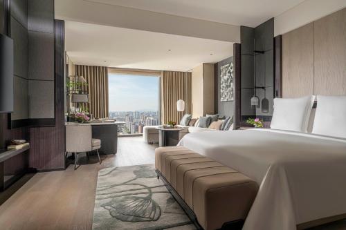 Imagen de la habitación del Hotel Four Seasons Hangzhou at Hangzhou Centre. Foto 20