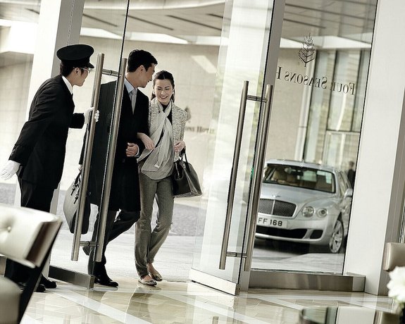 Imagen de los interiores del Hotel Four Seasons Hong Kong. Foto 17