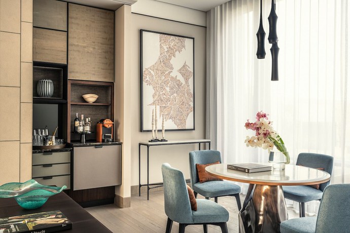 Imagen de la habitación del Hotel Four Seasons Hotel Bangkok at Chao Phraya River. Foto 13