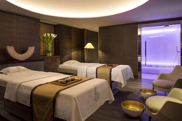 Imagen de los interiores del Hotel Four Seasons Hotel London at Tower Bridge. Foto 13