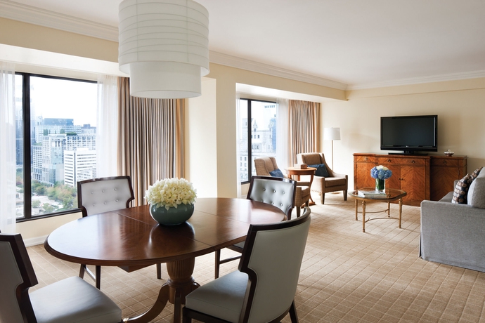 Imagen de los interiores del Hotel Four Seasons Hotel Vancouver. Foto 8
