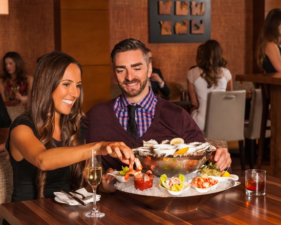 Imagen del bar/restaurante del Hotel Four Seasons Hotel Vancouver. Foto 3