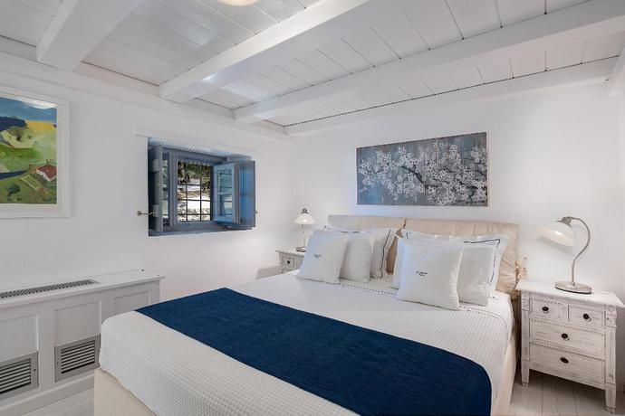Imagen de la habitación del Hotel Four Seasons Hydra. Foto 8
