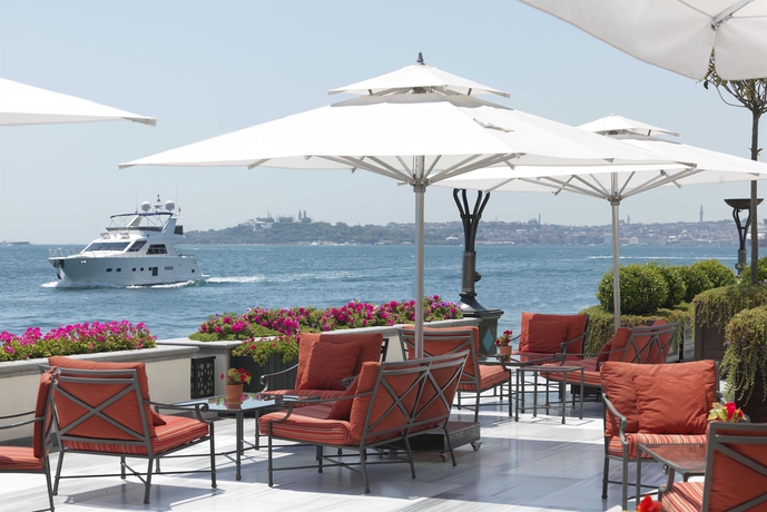 Imagen del bar/restaurante del Hotel Four Seasons Istanbul At The Bosphorus. Foto 2