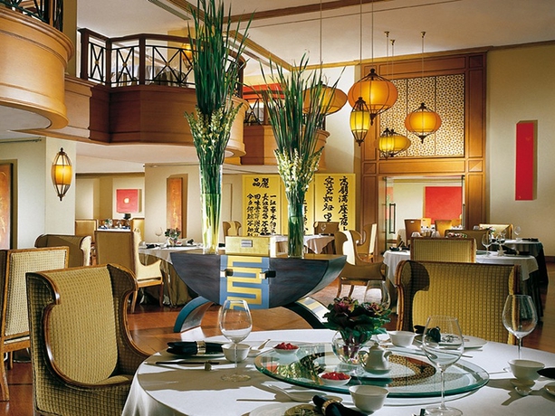 Imagen del bar/restaurante del Hotel Four Seasons Jakarta. Foto 4
