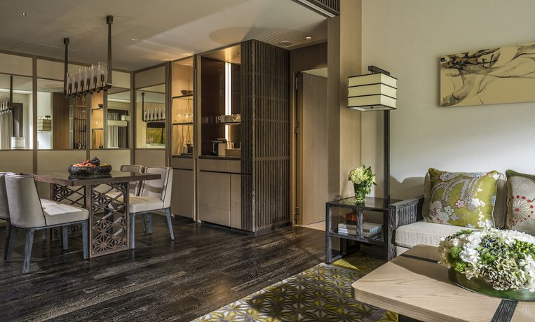 Imagen de la habitación del Hotel Four Seasons Kyoto. Foto 8