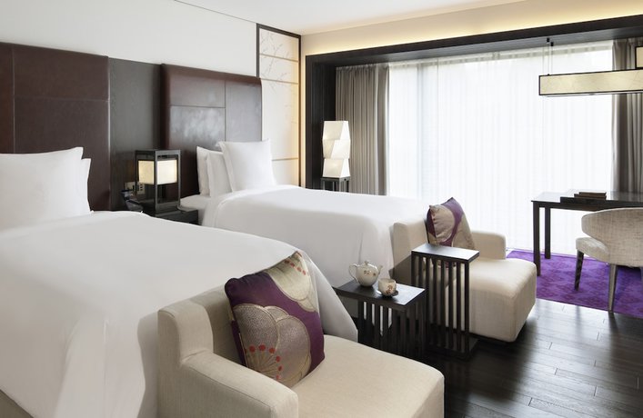Imagen de la habitación del Hotel Four Seasons Kyoto. Foto 10