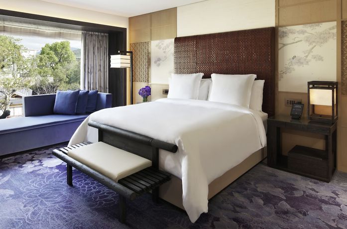 Imagen de la habitación del Hotel Four Seasons Kyoto. Foto 15