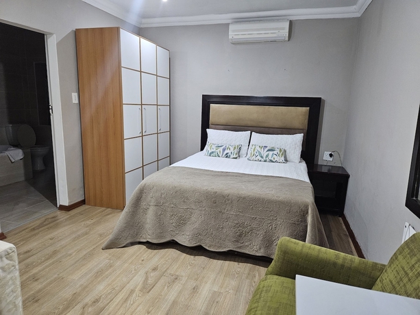 Imagen de la habitación del Hotel Four Seasons Lehae Guest House. Foto 4